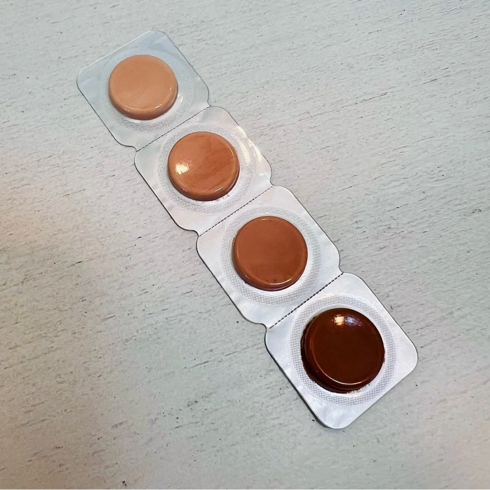 NWT Luxury Foundation Concealer Sample Bundle Gucci YSL Charlotte Tilbury RMS - Picture 12 of 16